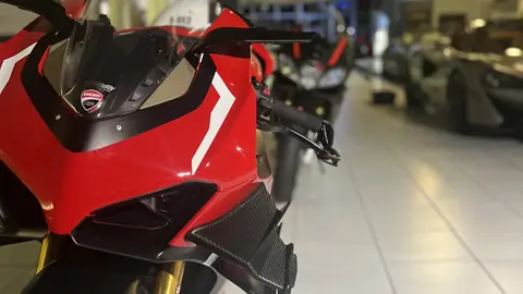Ducati Panigale, Front in Rot