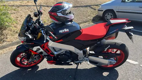 Aprilia Tuono V4 Factory